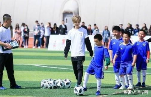 热血少年鹿晗,鹿晗红魔