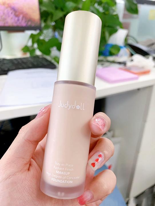 平价版粉底液欧莱雅吸油棒,橘朵的粉底液好用吗