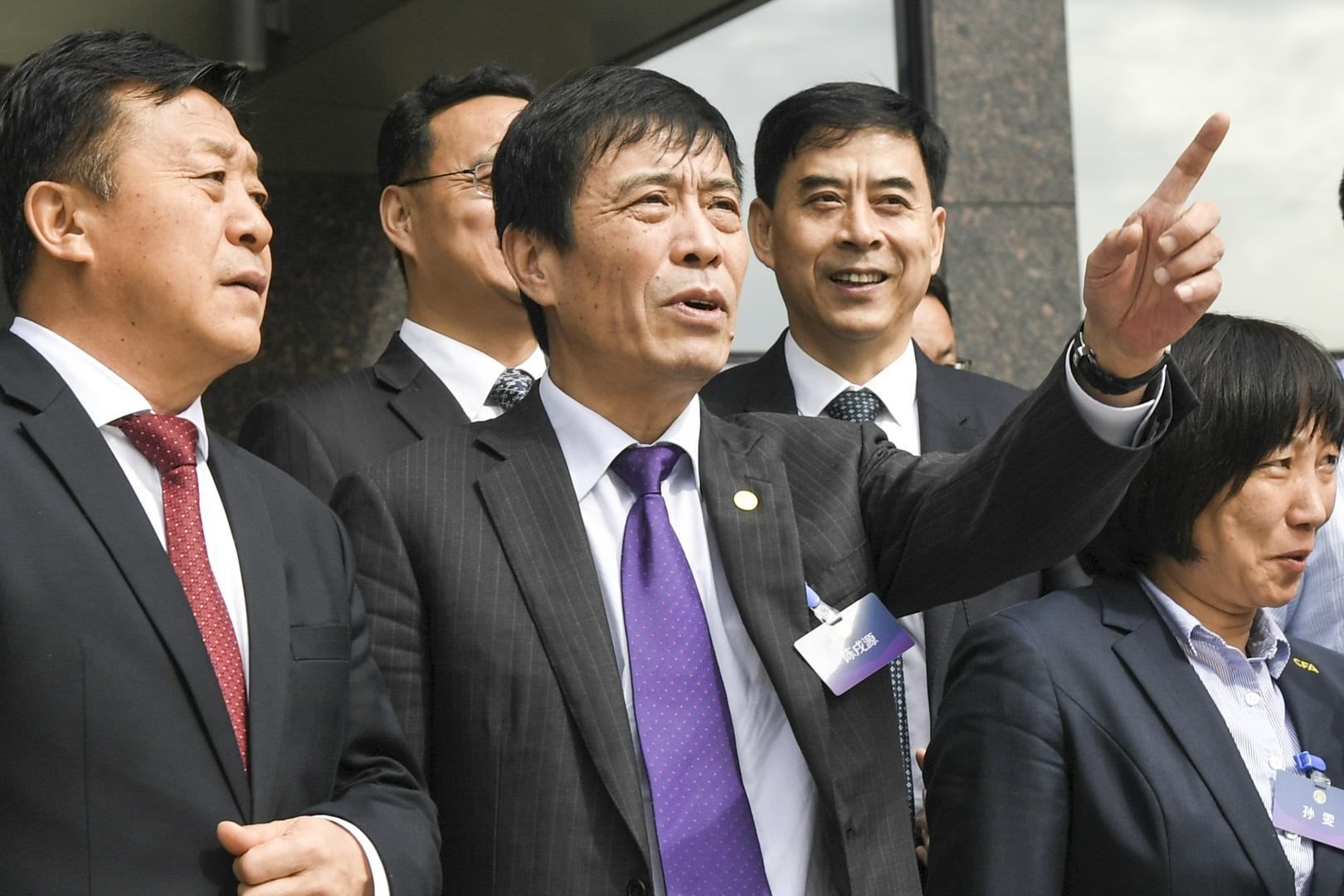 瓒冲崗鍏竷杩濈邯鍥介潚鐞冨憳澶勭綒缁撴灉,瓒冲崗閲嶇綒鍥介潚6浜哄紩鐑