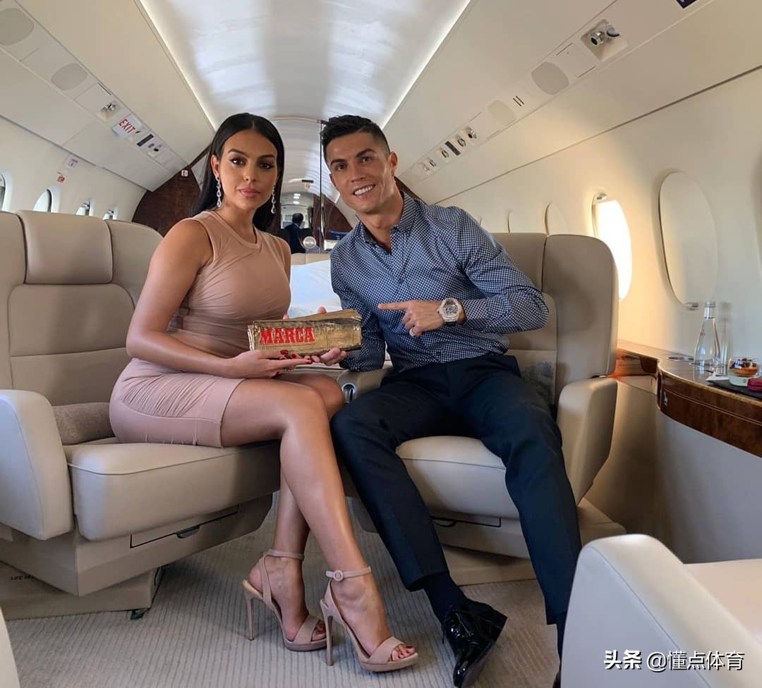 最优秀的足球运动员c罗,7号球星c罗