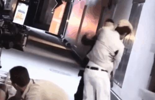 电影长津湖战役吴京主演,吴京演长津湖用的是什么枪