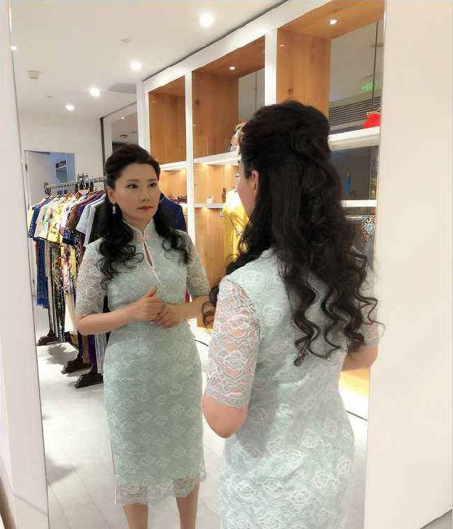 何赛飞老了变嘟嘟嘴,何赛飞年轻老了对比