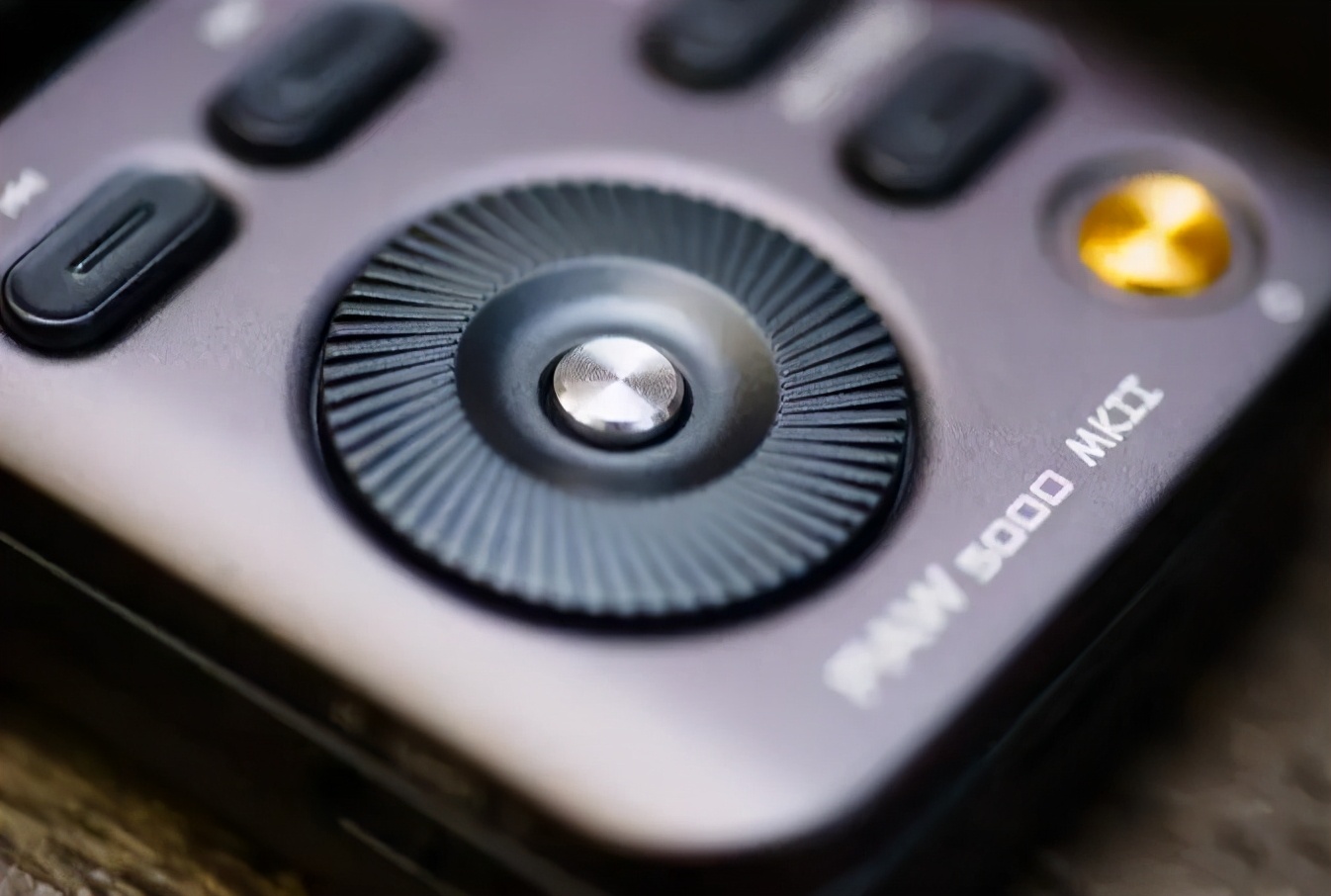 乐图铁菊花二代够用吗,入门hifi手机