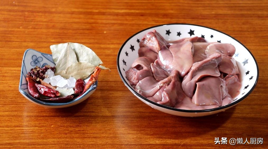 鸡肝是爆炒好吃还是白灼好吃,爆炒卤鸡肝