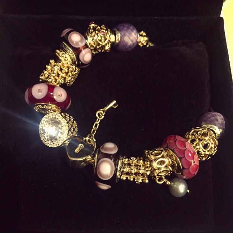 不同颜色的潘多拉有什么区别,经典潘多拉和顶级潘多拉区别