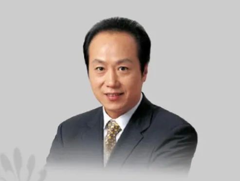 罗京遗孀现状,罗京去世儿子随母改嫁富商