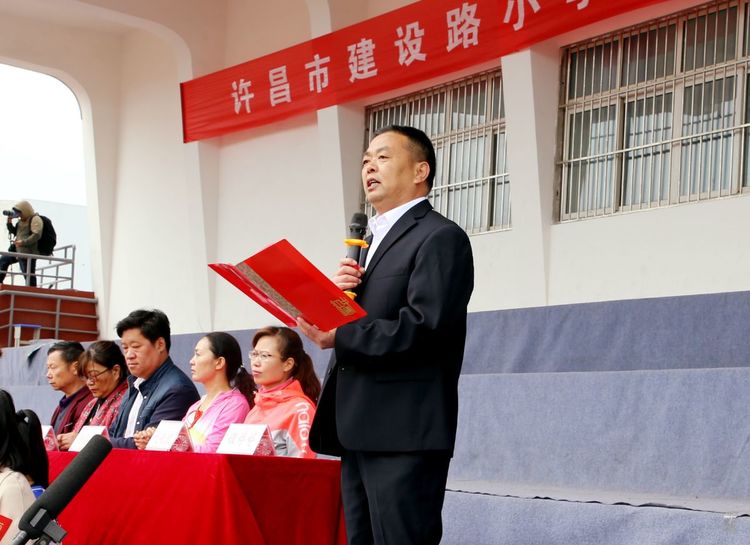 名校就是不一样,许昌市建设路小学2019年春季运动会开幕式美爆了