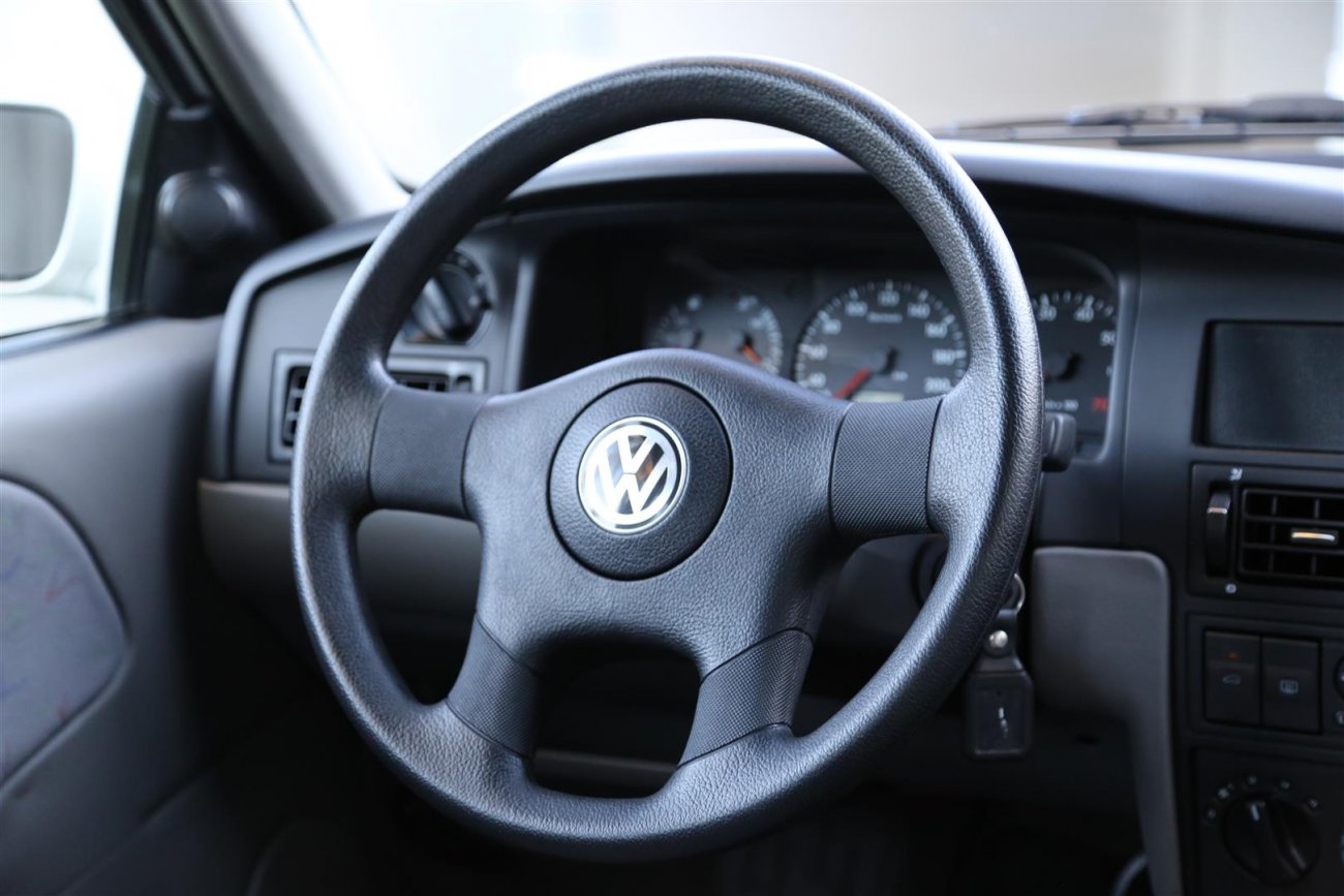 2010年二手桑塔纳价格,16年的二手桑塔纳值多少钱