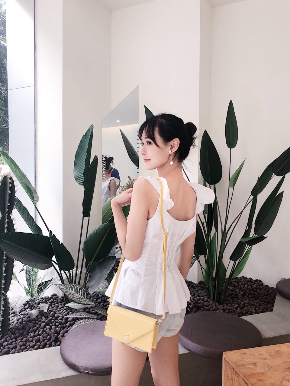 鏌犳榛勮壊,鏌犳榛勮壊鏂版鐖嗘