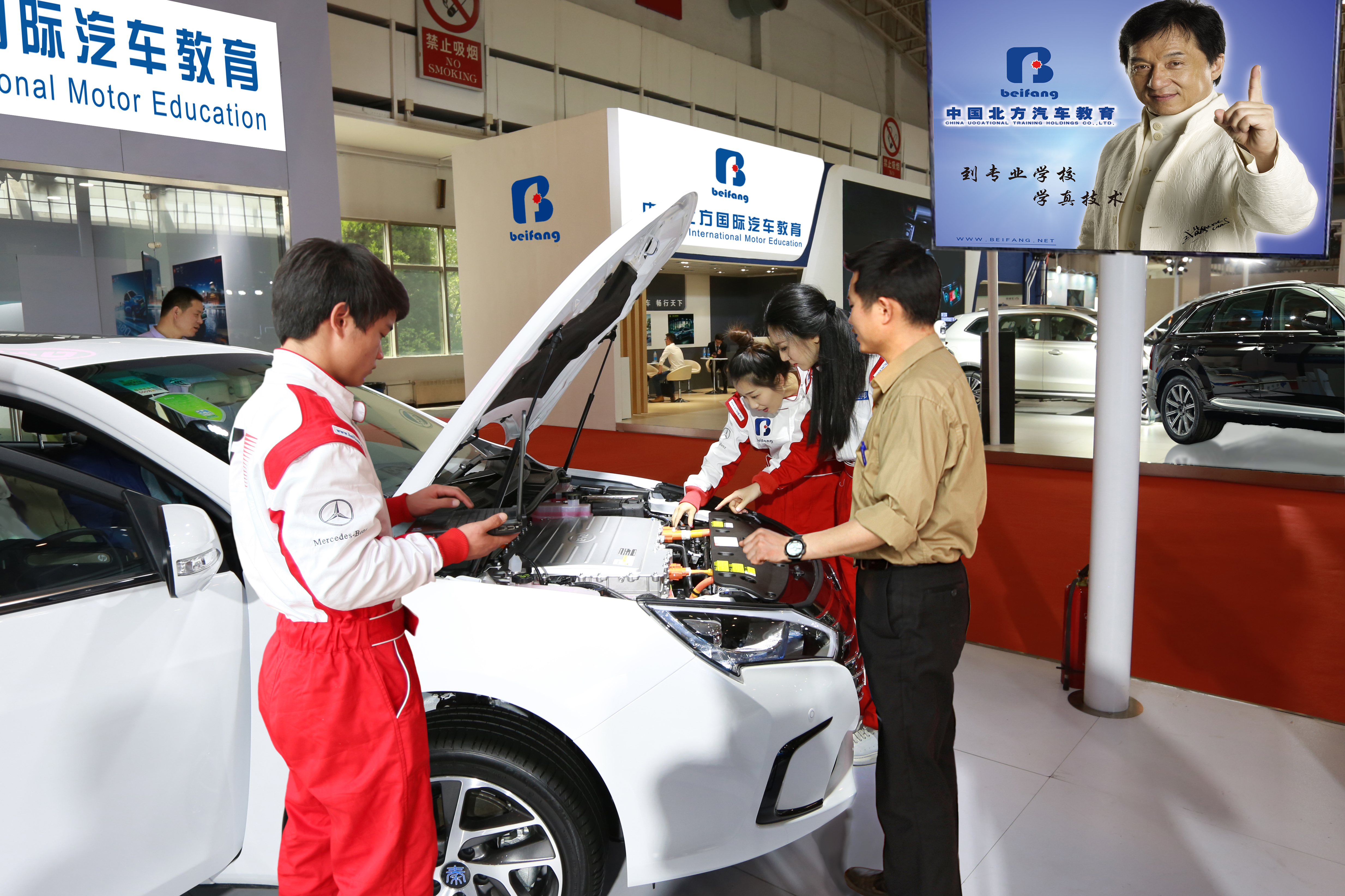 男生学汽修和烹饪哪个有前途,男孩学汽修有前途吗