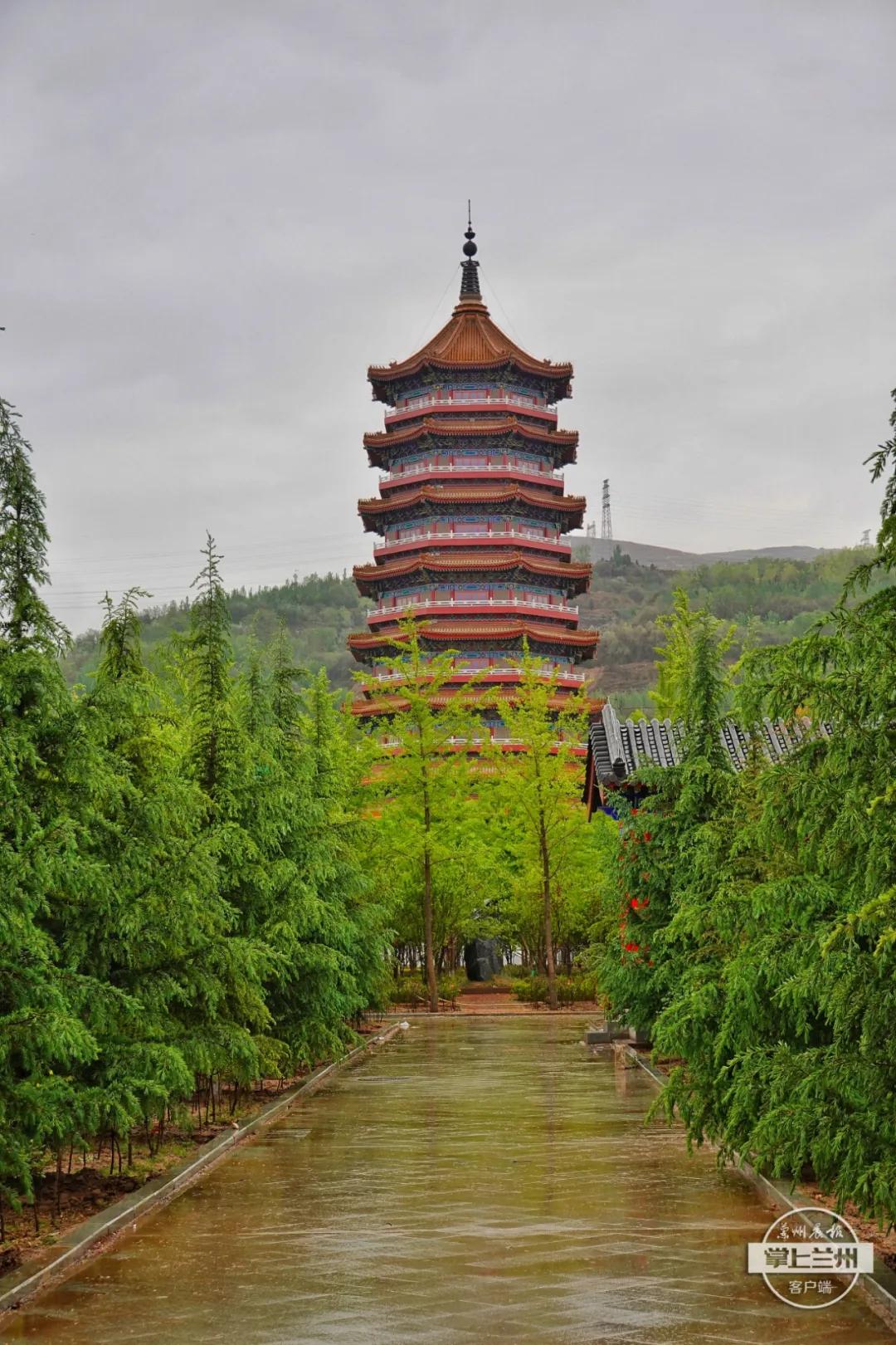 甘肃省玻璃栈道,兰州玻璃栈道最长多少米