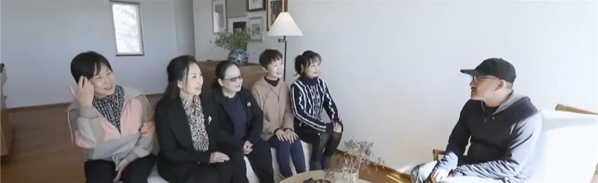 5姐妹同居养老引热议：她们为何花费400万买旧房建别墅安家？