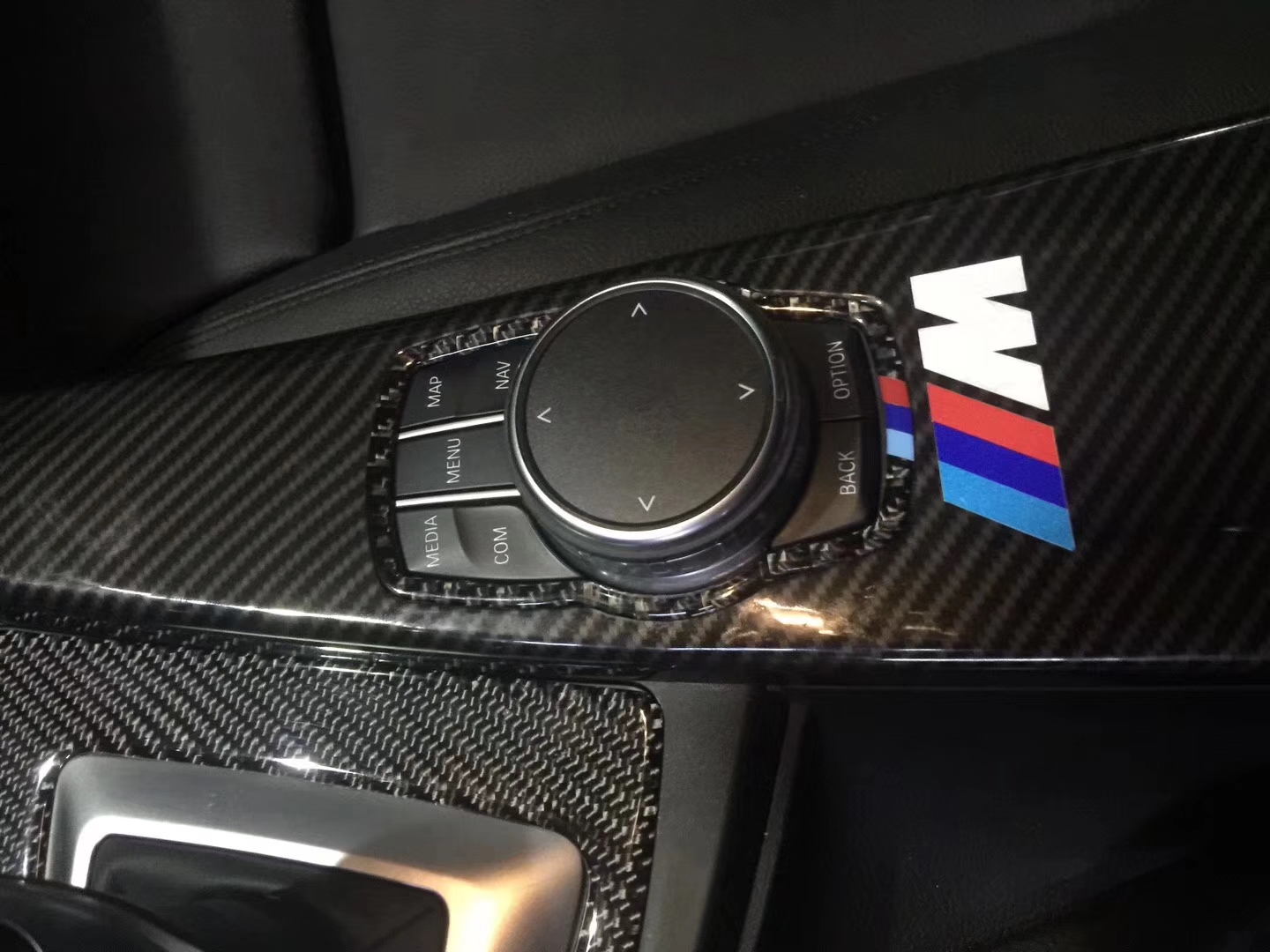 提新车的感觉，宝马车都在用的carplay互联导航