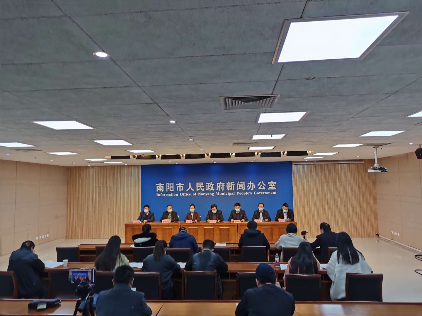 慎终如始战疫情恢复秩序夺双胜,慎终从始抓牢疫情防控