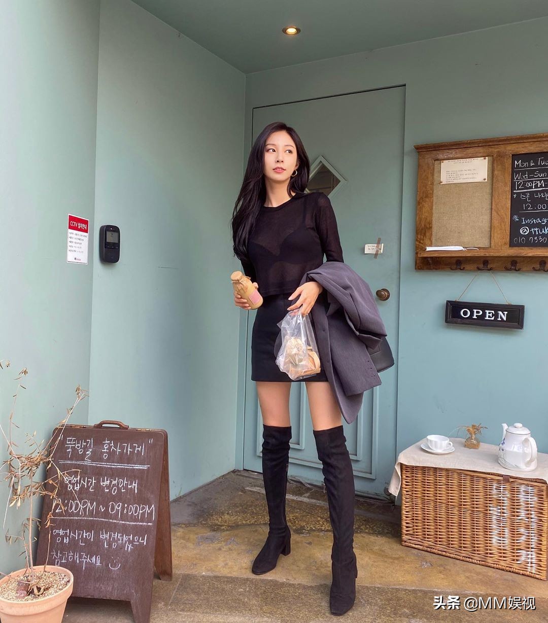 被喻为360度无死角美女，拥有完美身材的网红Borakim系零缺点？