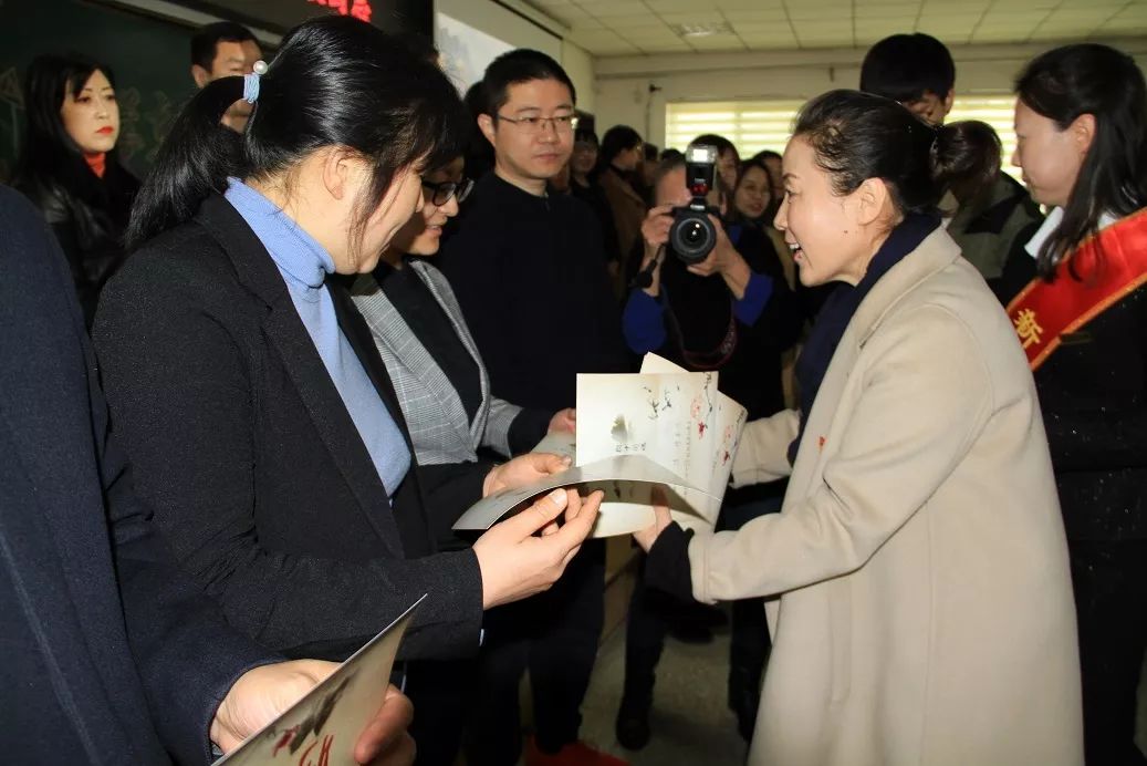 以家风相传，品国学之美——迎泽区新西小学