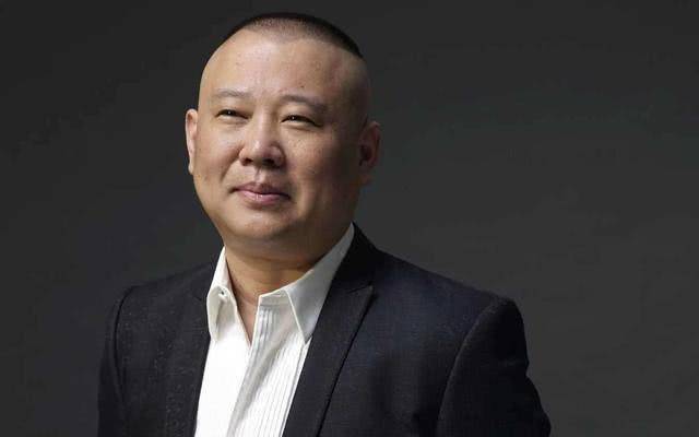 著名博士导演调侃岳云鹏：只有初中文化，只会耍嘴皮子炒作