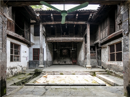 湖北崇阳古村落 (崇阳县白霓镇回头岭村地图)