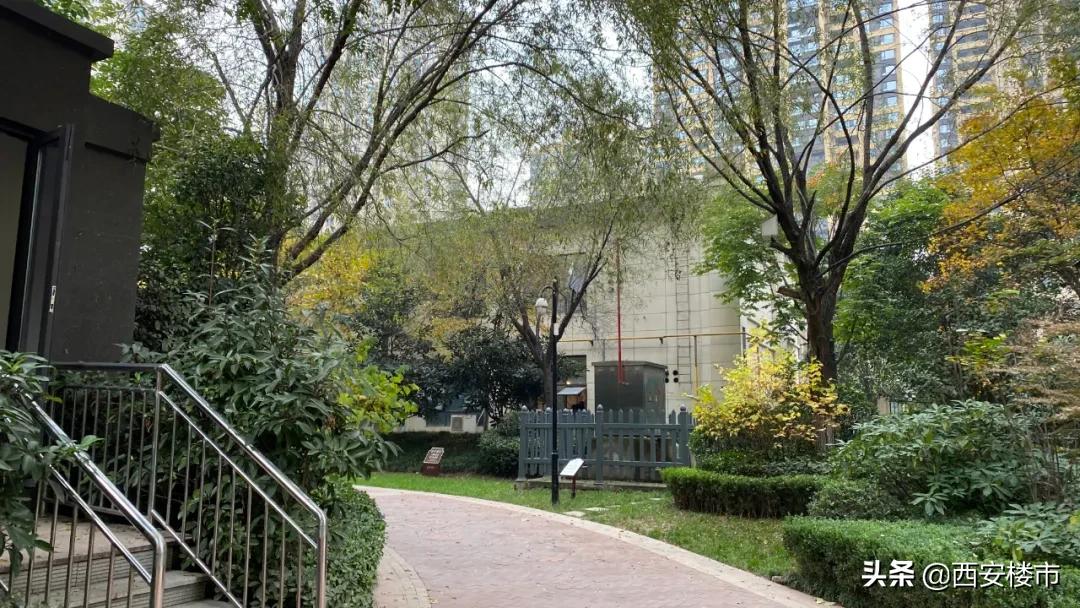 金辉世界城的二手房源为什么很多,金辉世界城首付2万起