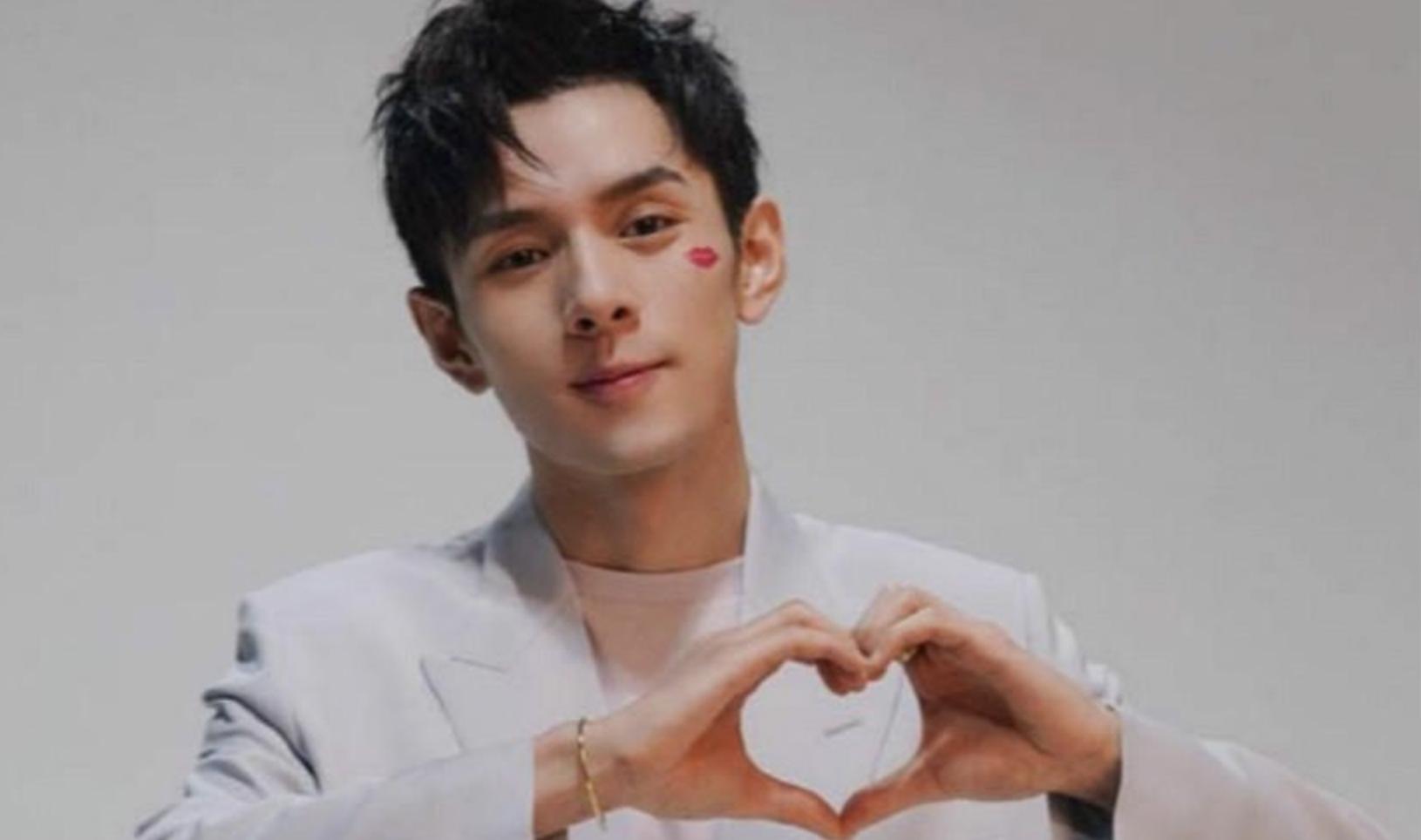 湖南小伙直播卖口红暴富：从月薪三千到花1.3亿买豪宅，凭啥？