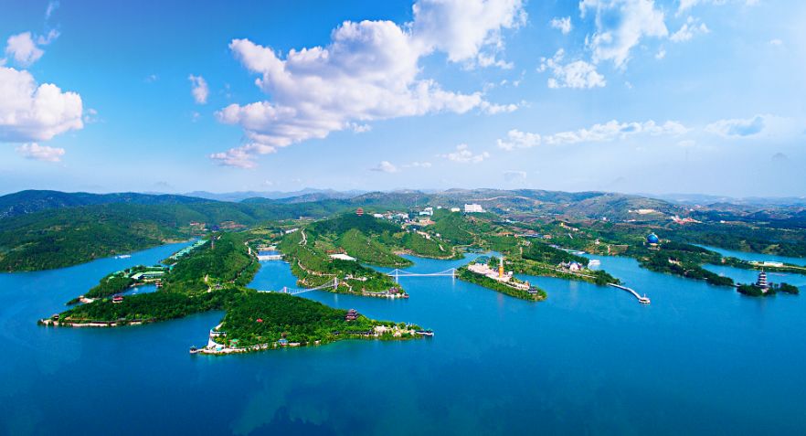 快来摘“喝”矿泉水长大的橘子石榴啦