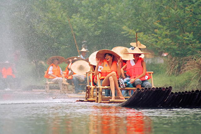 杭州最出名的漂流景点在哪里,杭州最好玩的漂流是哪个