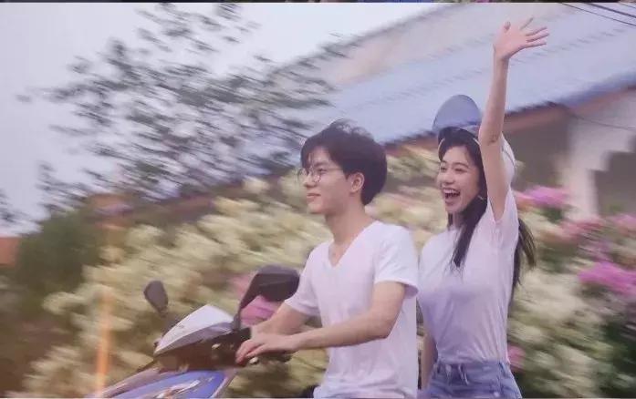 男生与女生怎么聊天才是最佳,男生怎么和女生聊天十个技巧