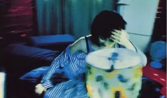 王菲传奇2010春晚现场版完整版,王菲的传奇英文版藏语版听醉了