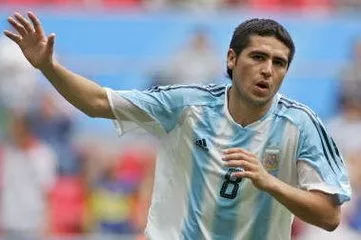 天下足球十大经典逆转集锦解说,天下足球经典的催泪原声