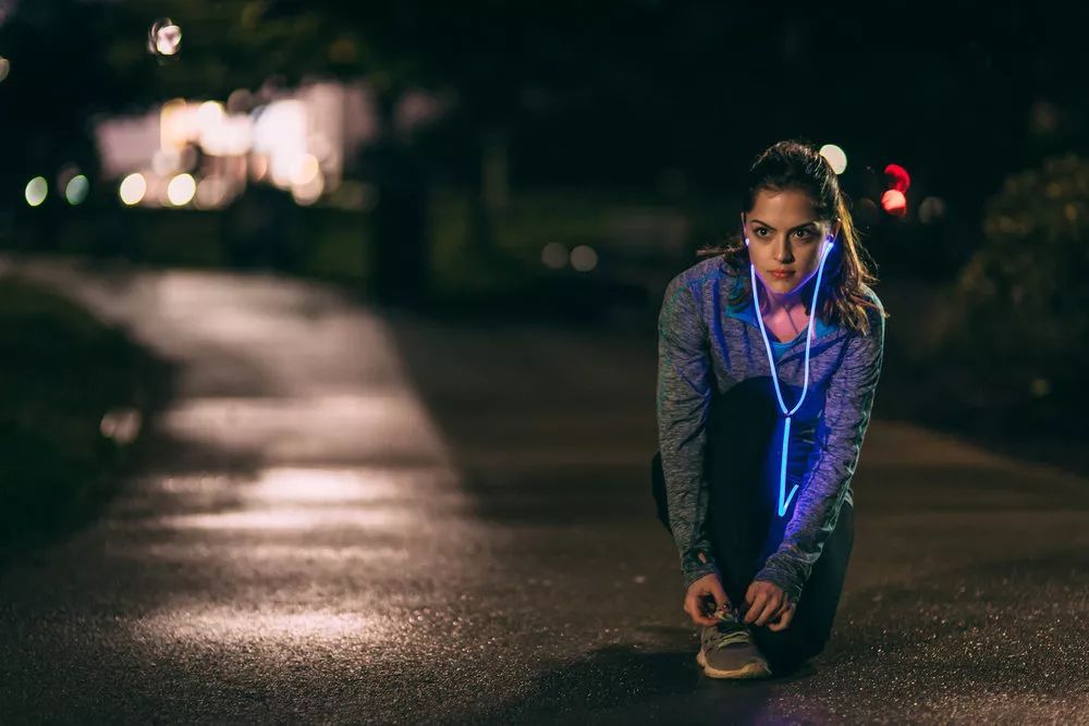 运动的时候听音乐有好处吗,运动时听音乐可以提高效果吗