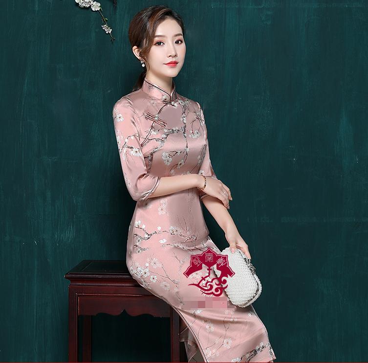 风姿绰约温婉优雅的旗袍美女,端庄大气的旗袍不一样的美