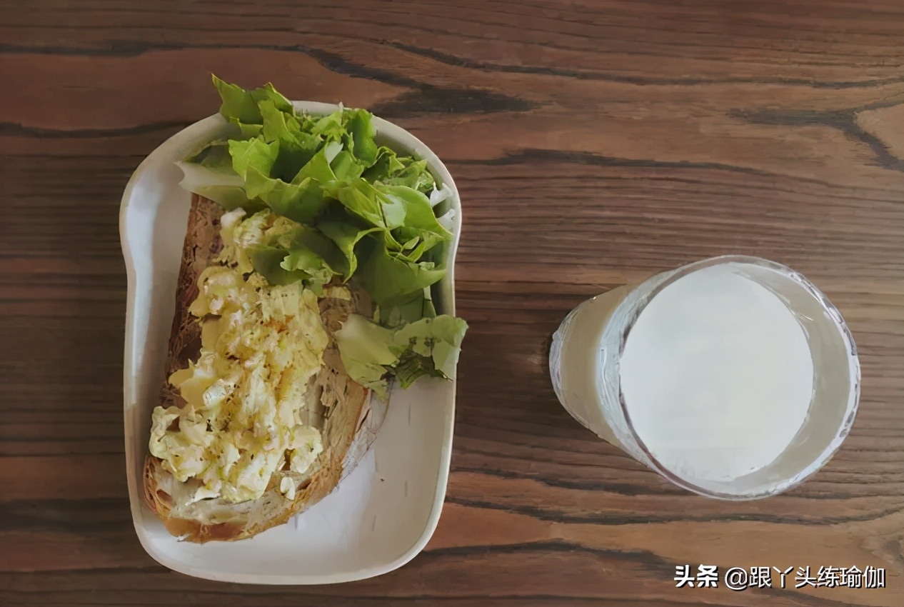 沈月瘦腿方法有用吗,沈月瘦腿用了拉筋板吗