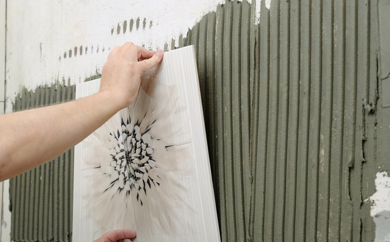 旧房翻新刷墙四个正确的施工步骤,旧抹灰墙面翻新最佳方法