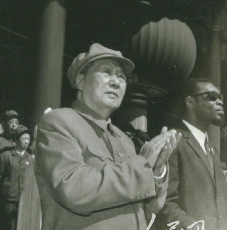 1972年，湖南一老人去世，毛主席为何写下“九哥千古”四个字？