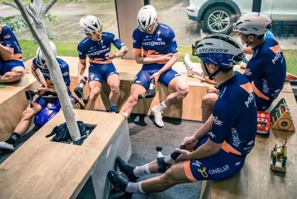 黑科技热敷筋膜枪,黑科技筋膜枪康佳