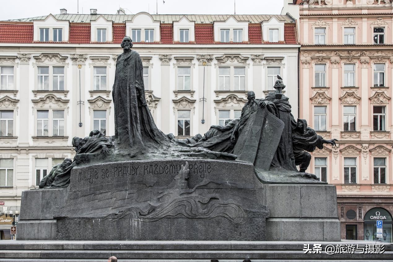 重游布拉格,走马观城