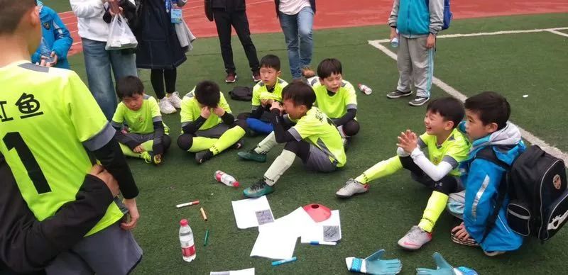 第二届校园足球赛拉开帷幕,曲江新区首届校园足球联赛