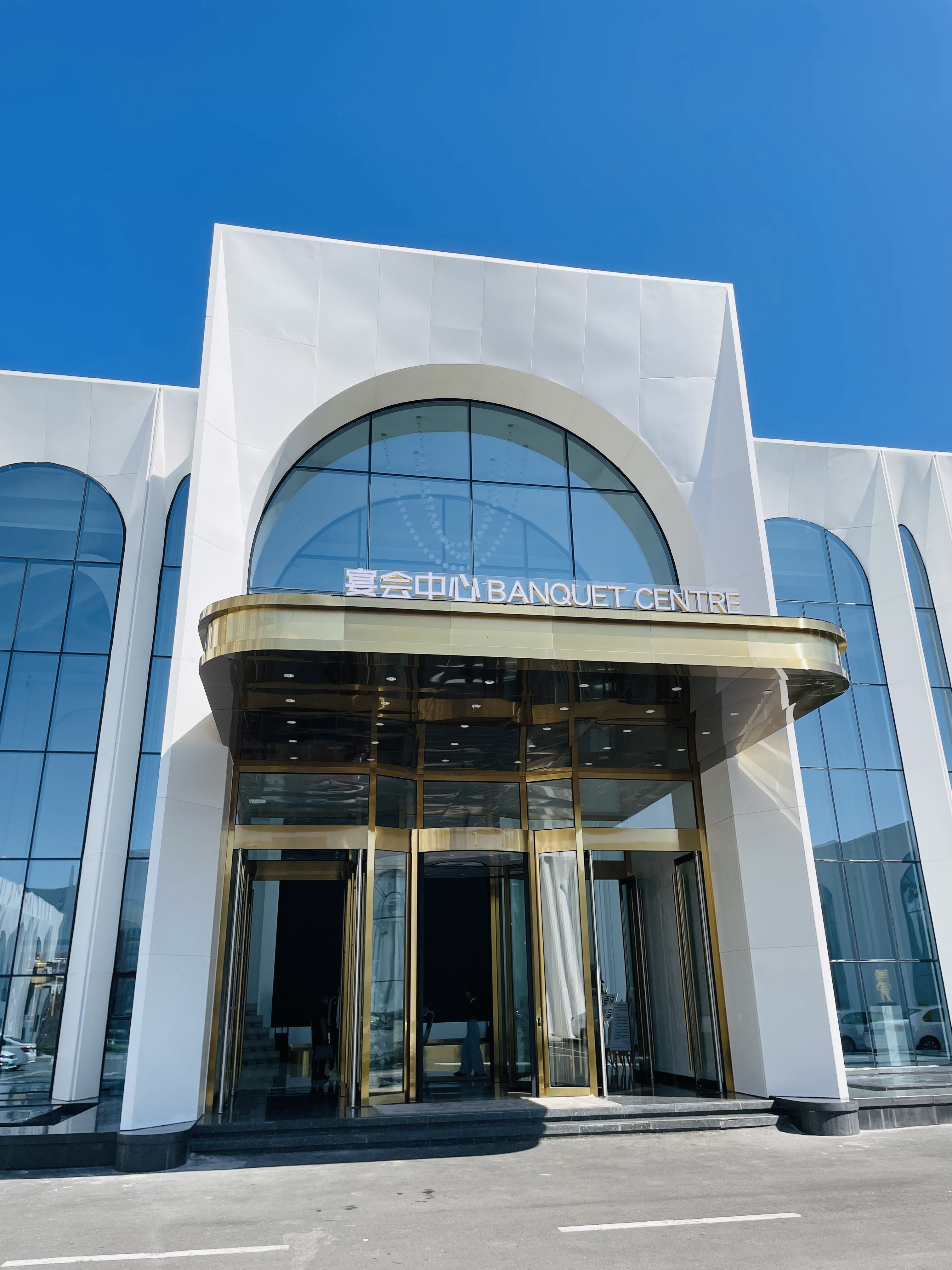 在长春，没想到结婚居然是这么浪漫的一件事，这环境和菜品无敌了