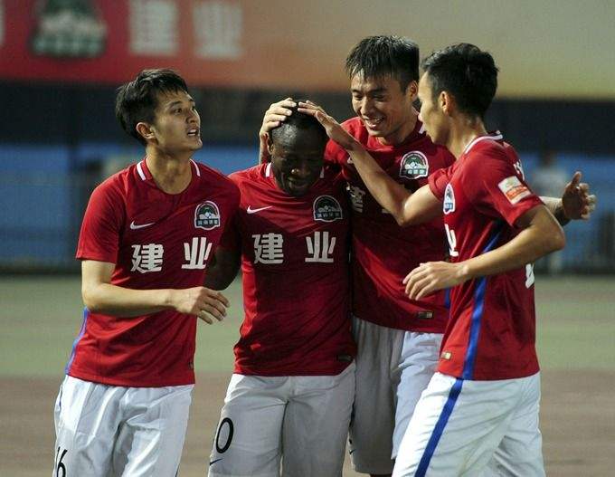 河南建业对阵泰达,泰达战胜建业