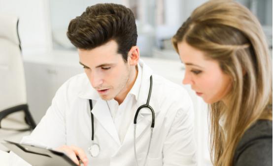 人工流产和药物流产医生怎么选择,胎停选择人工流产还是药物流产