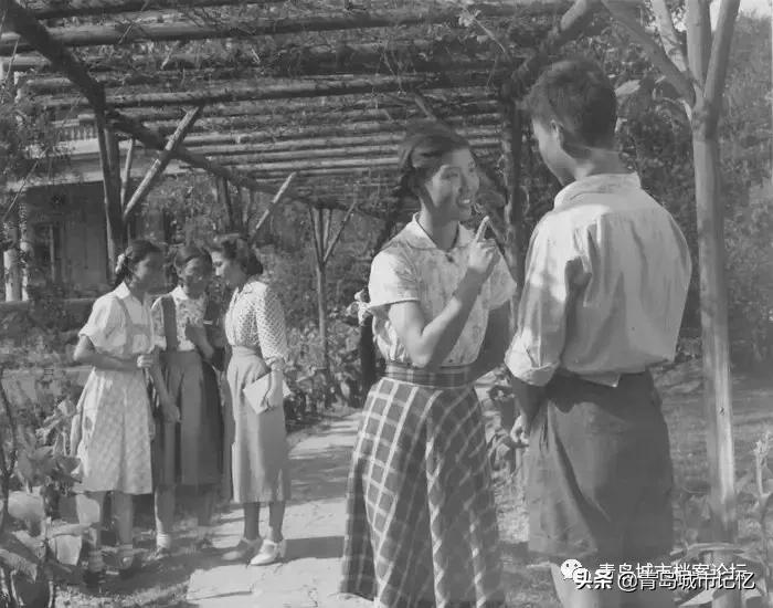 老电影小小足球队,60年代老电影小足球队员完整版