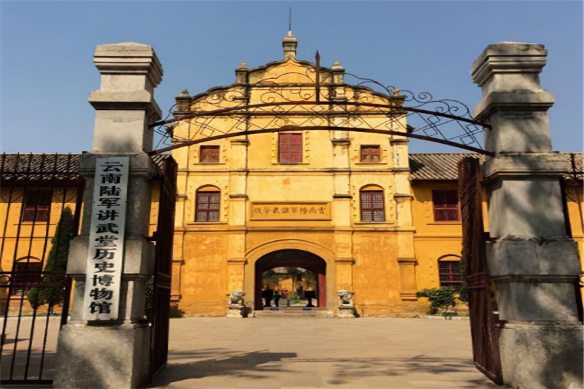 从一个农村孩子，成长为十大元帅之首，*德朱**一生为何要多次改名？