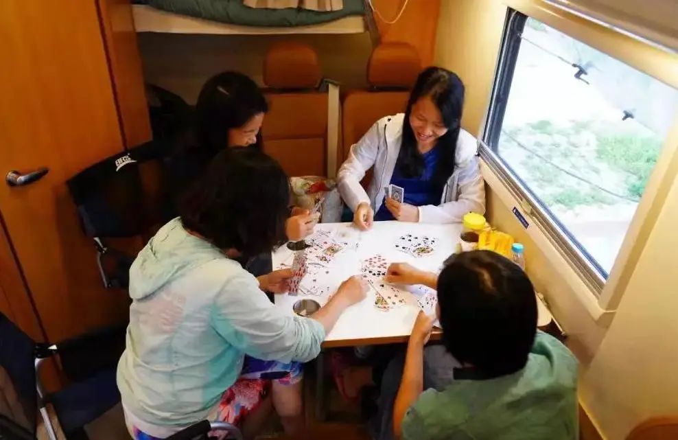 自驾游独库房车营地,自驾房车北方游