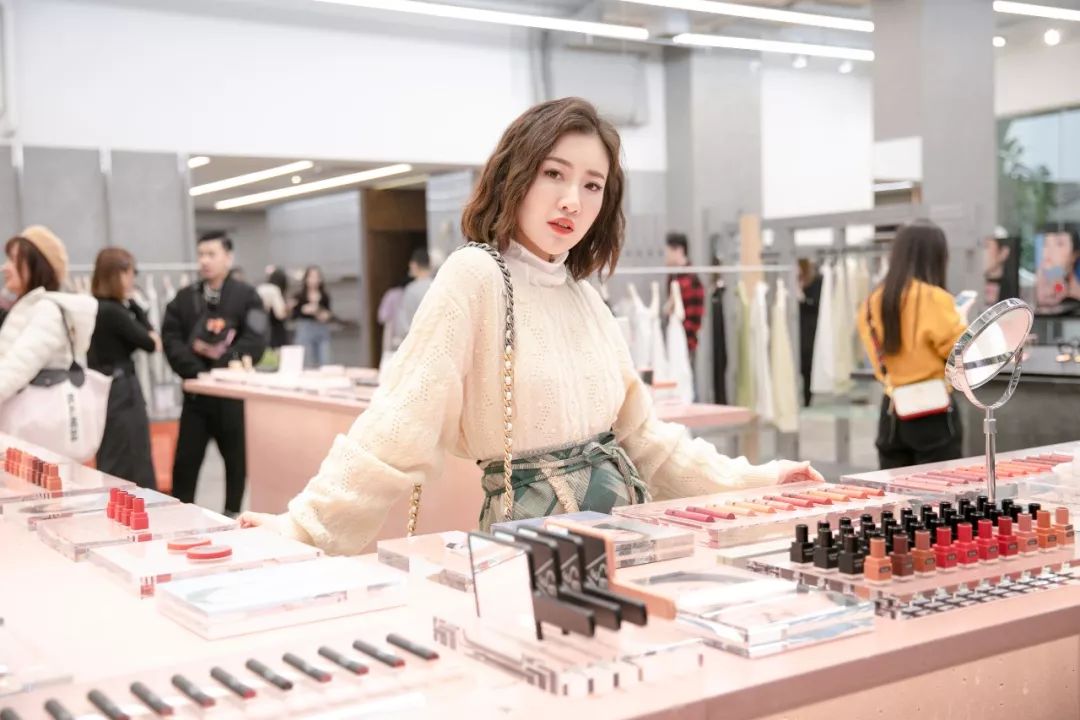 3ce旗舰店官方正品直播,3ce官方旗舰店是不是真的