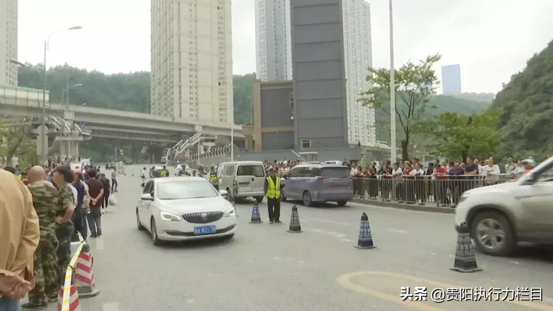 半山小镇连廊倒塌事故,小镇连廊倒塌事故