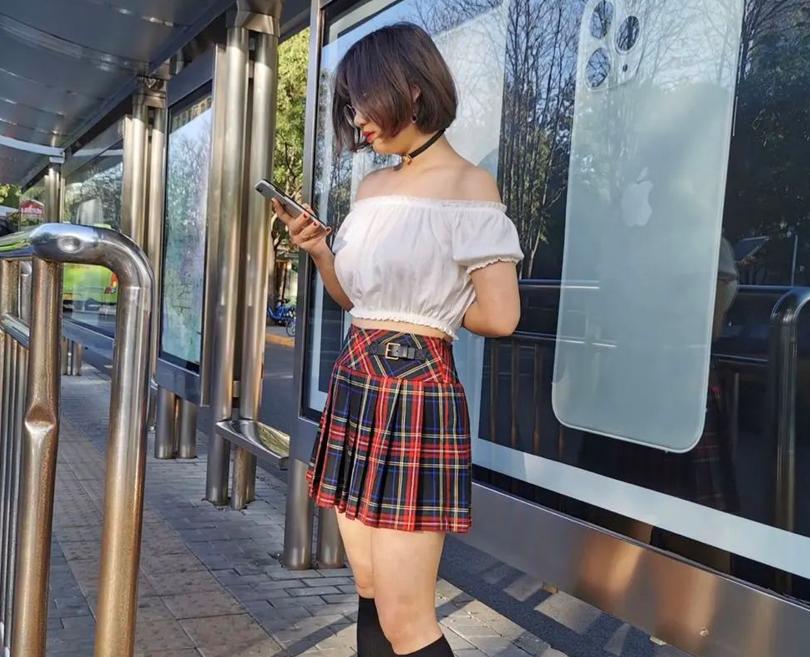 胸大穿什么款式好看,胸大该穿什么款式好