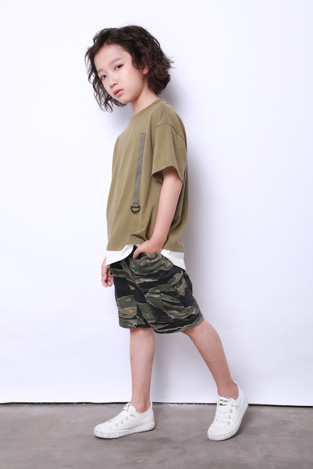 营营童装批发,原阳女装外贸尾单正品尾货直播