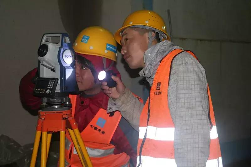 中建钢结构施工现场视频,中建钢构建造方法