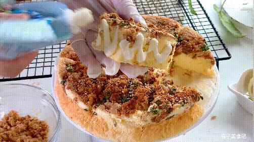 肉松蛋糕怎么做不掉皮？教你1个小技巧，简单易学0失败