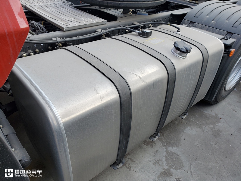 德龙新m3000老款改新款,德龙2019款新m3000